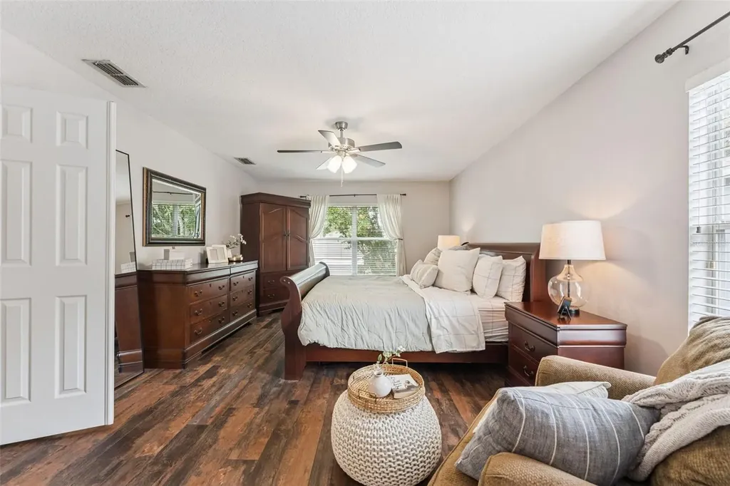 1221 Willow Branch Drive Orlando FL 32828