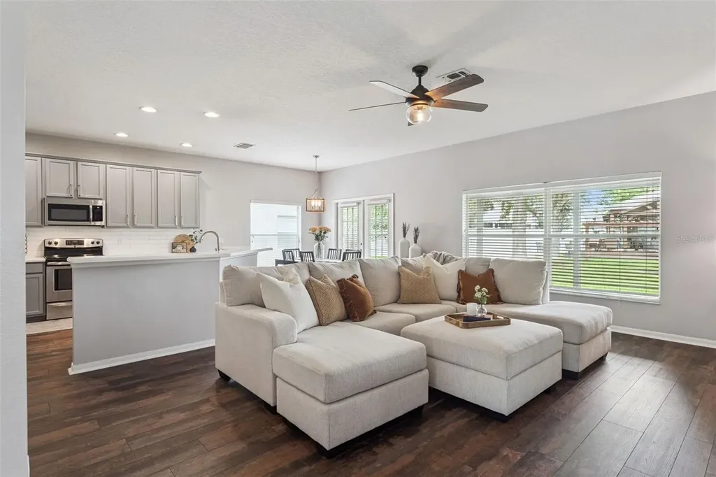 1221 Willow Branch Drive Orlando FL 32828
