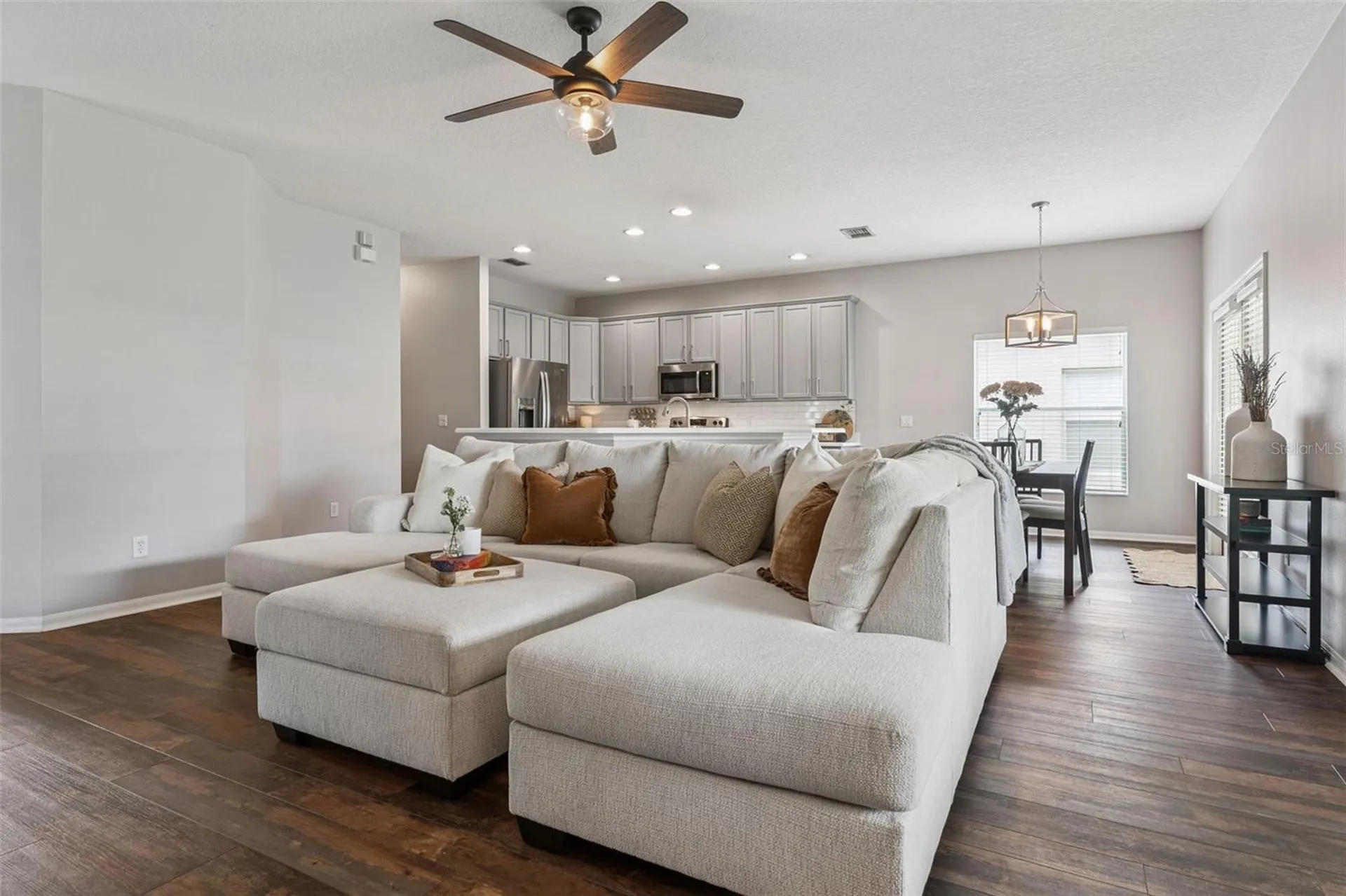 1221 Willow Branch Drive Orlando FL 32828