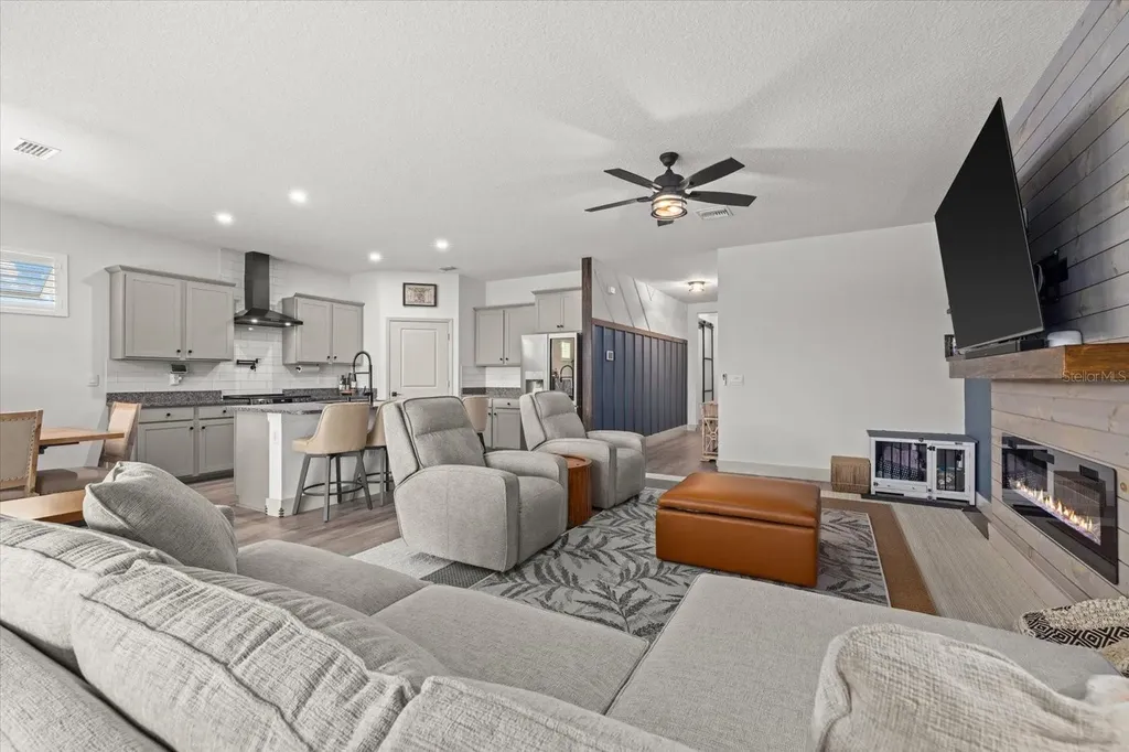 3613 Mossy Limb Court Palmetto FL 34221
