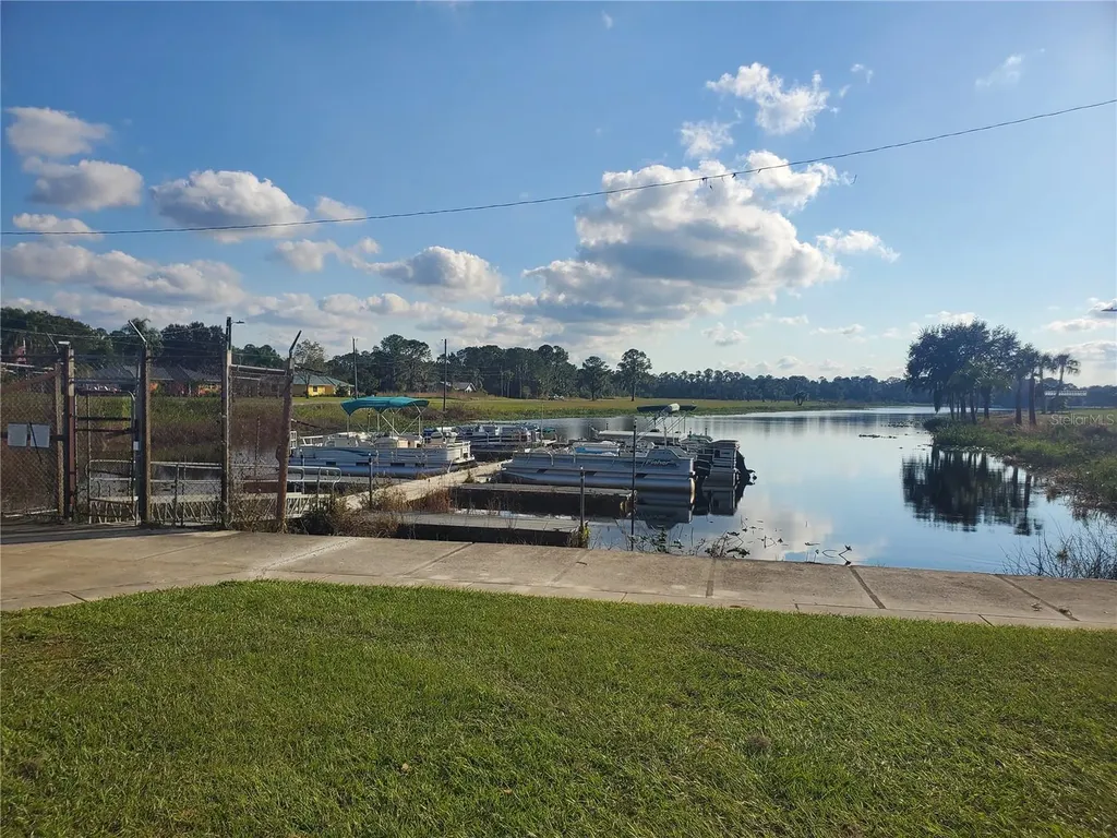 715 Indian Lake Drive Indian Lake Estates FL 33855