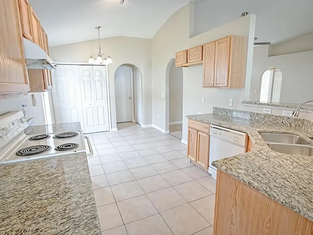 2139 Sandridge Circle Eustis FL 32726