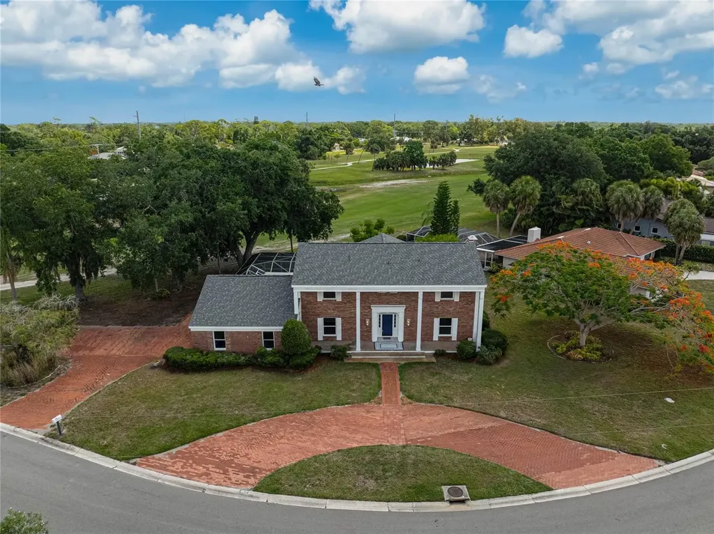 3215 Pine Valley Drive Sarasota FL 34239