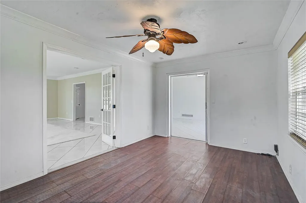 3215 Pine Valley Drive Sarasota FL 34239