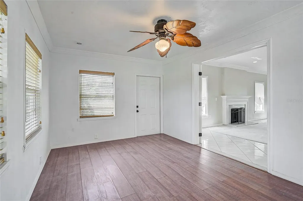 3215 Pine Valley Drive Sarasota FL 34239