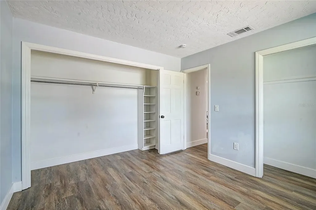 3215 Pine Valley Drive Sarasota FL 34239