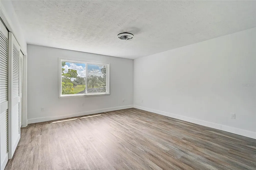 3215 Pine Valley Drive Sarasota FL 34239