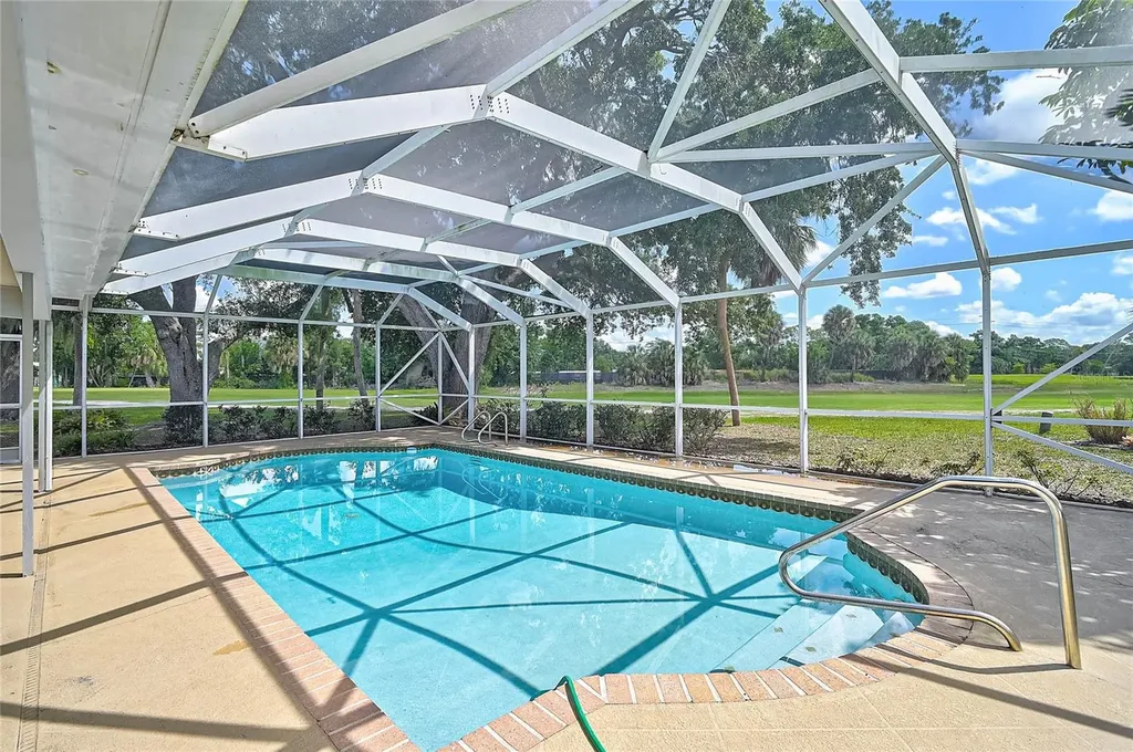3215 Pine Valley Drive Sarasota FL 34239