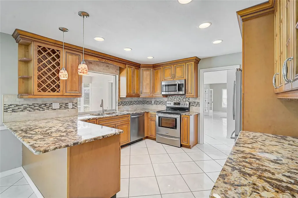3215 Pine Valley Drive Sarasota FL 34239