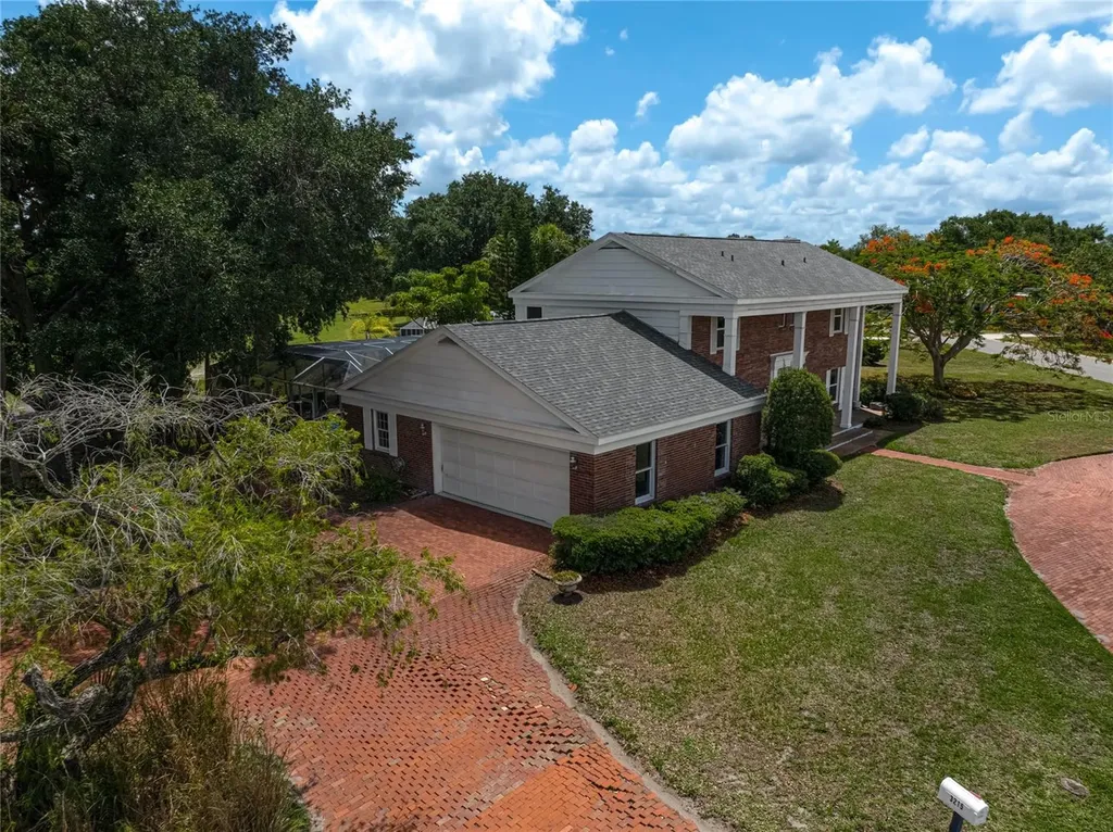3215 Pine Valley Drive Sarasota FL 34239