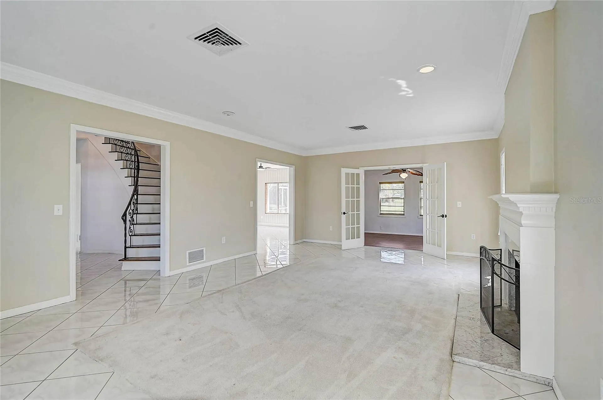 3215 Pine Valley Drive Sarasota FL 34239