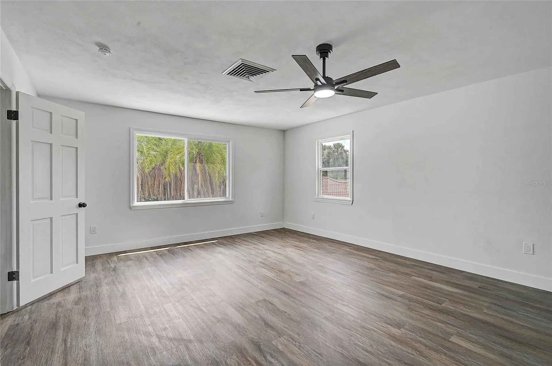 3215 Pine Valley Drive Sarasota FL 34239