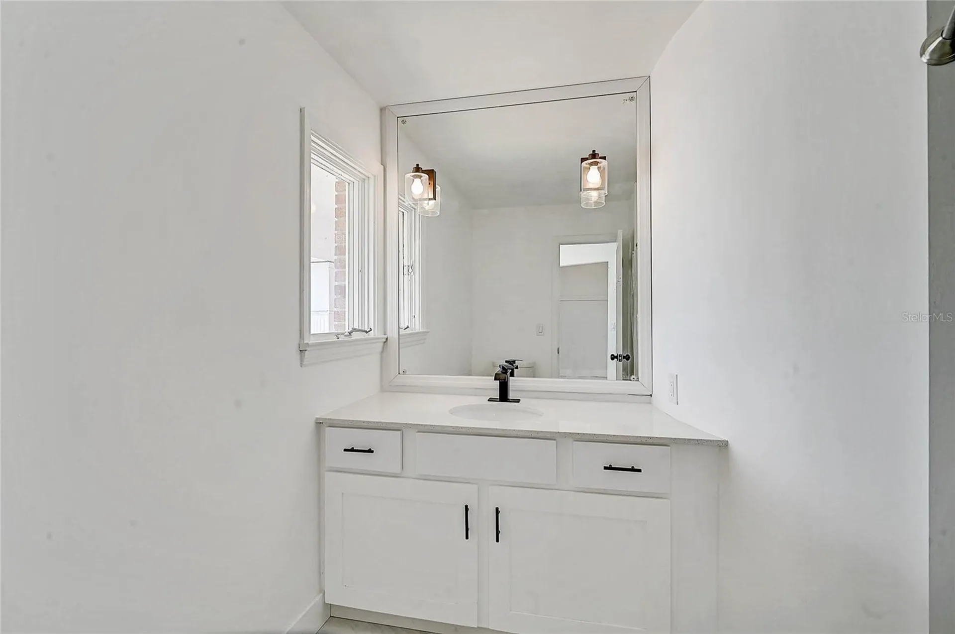 3215 Pine Valley Drive Sarasota FL 34239