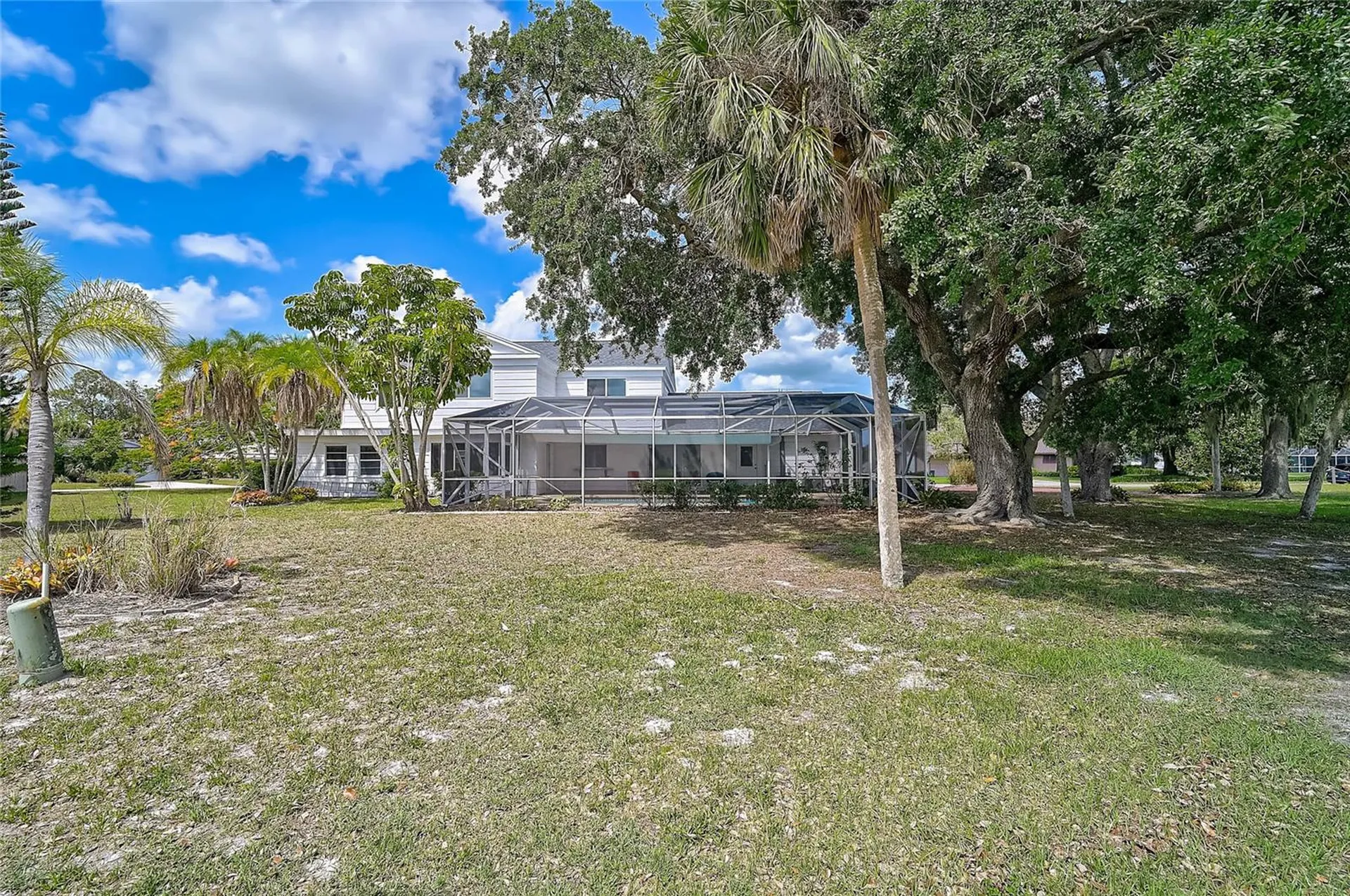 3215 Pine Valley Drive Sarasota FL 34239