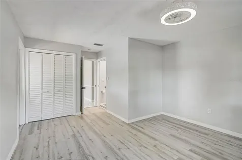 3215 Pine Valley Drive Sarasota FL 34239