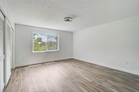 3215 Pine Valley Drive Sarasota FL 34239