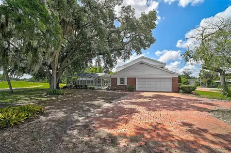 3215 Pine Valley Drive Sarasota FL 34239