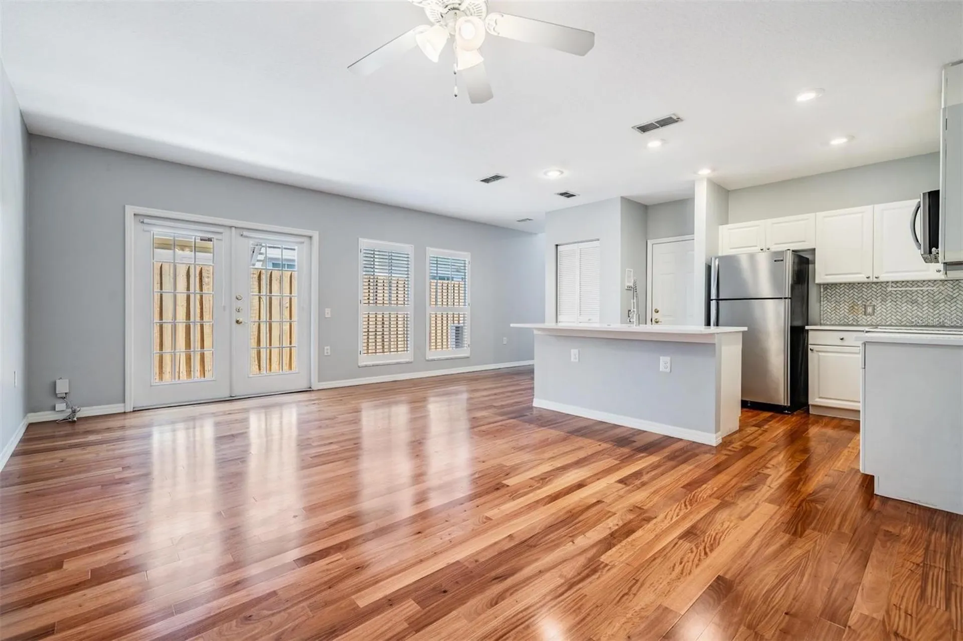 404 S Willow Avenue Tampa FL 33606
