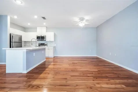 404 S Willow Avenue Tampa FL 33606