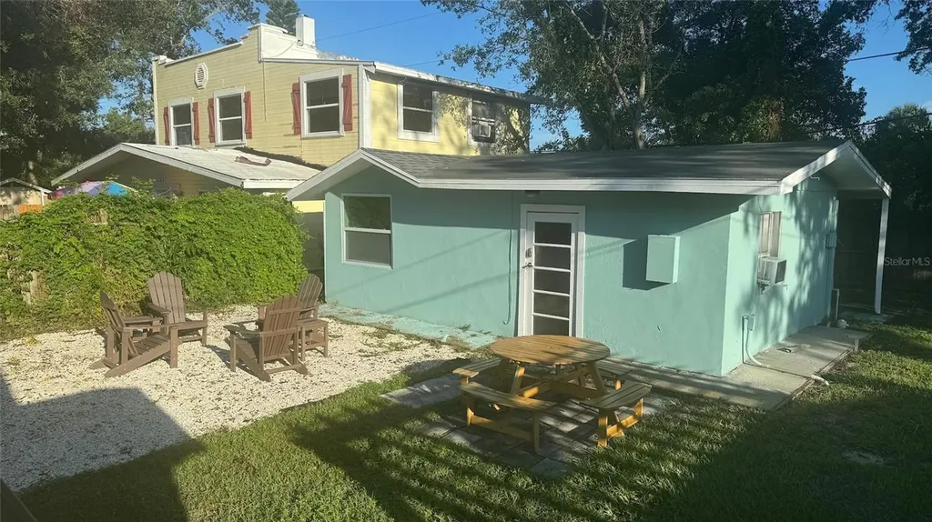 1466 Laura Street Clearwater FL 33755