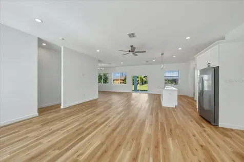 1215 Rio De Janeiro Avenue Punta Gorda FL 33983