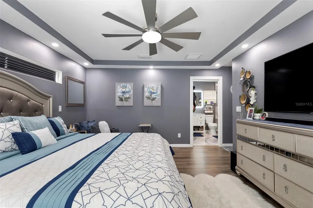 4832 5th Street S St Petersburg FL 33705