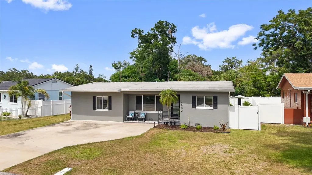 4832 5th Street S St Petersburg FL 33705