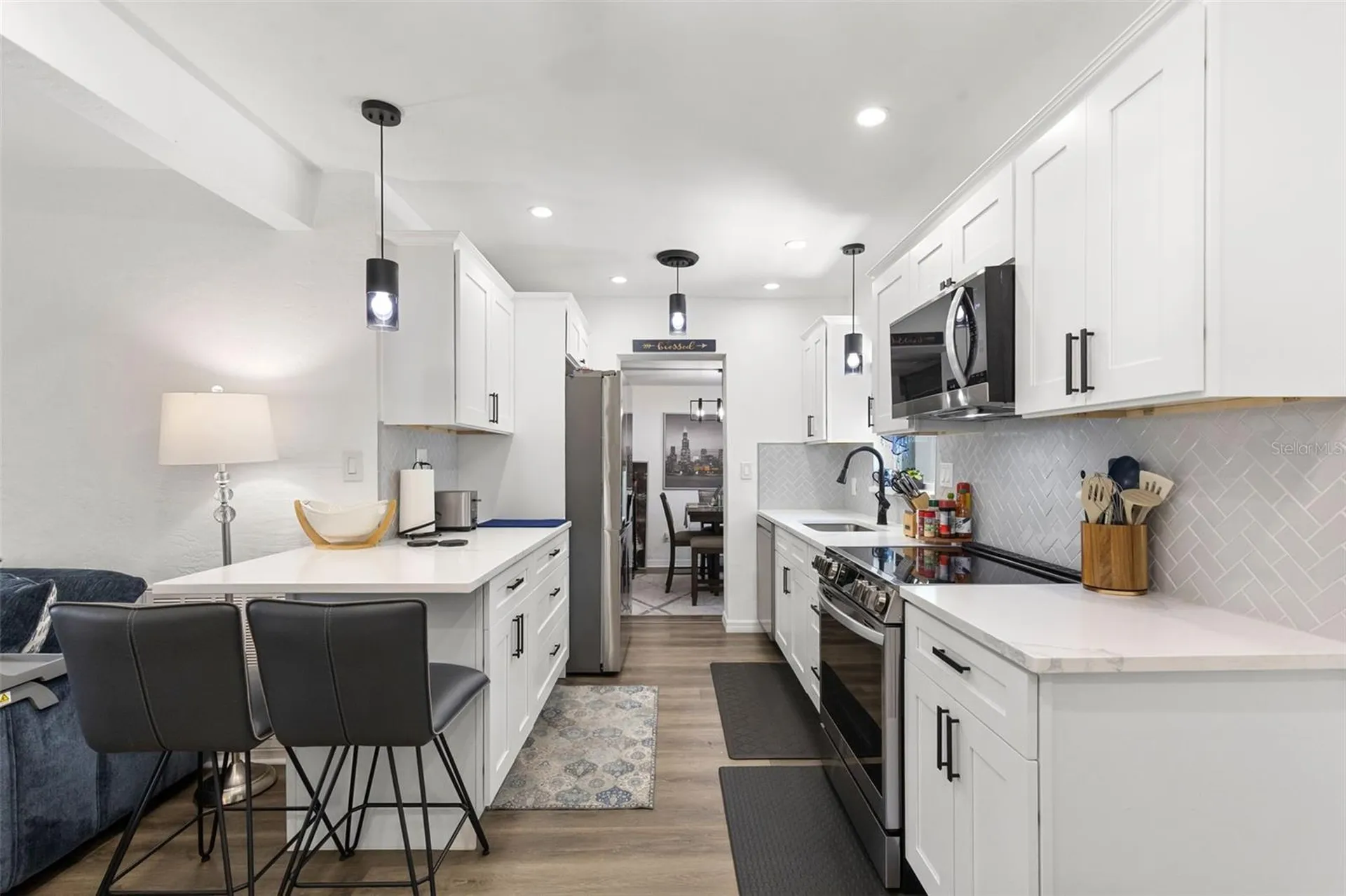 4832 5th Street S St Petersburg FL 33705