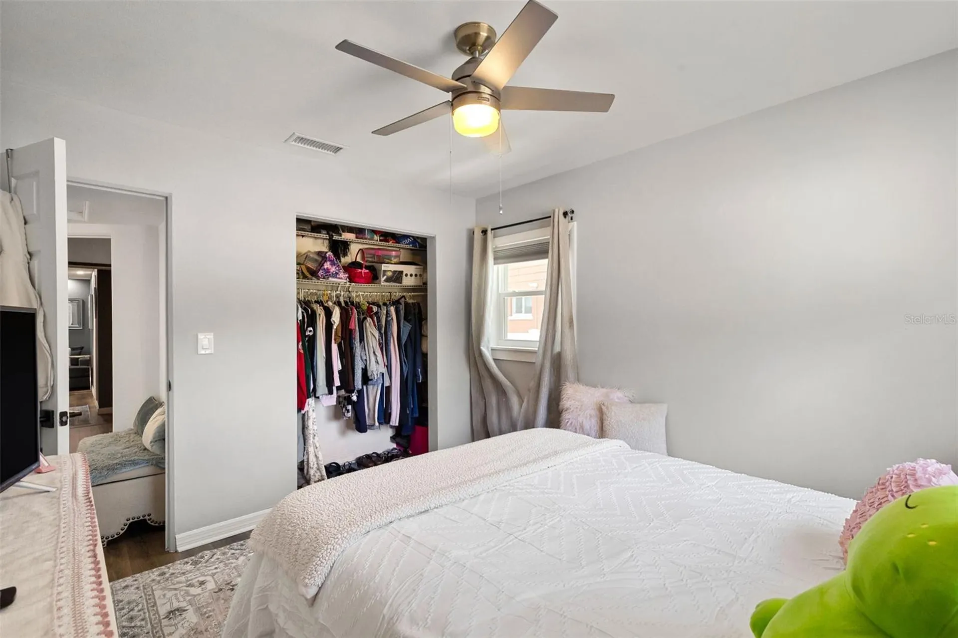 4832 5th Street S St Petersburg FL 33705