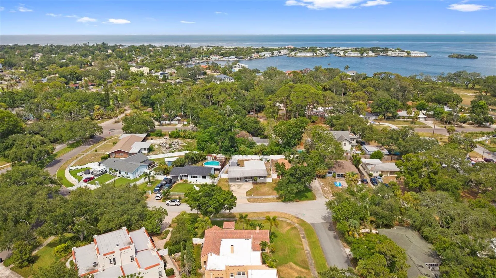 4832 5th Street S St Petersburg FL 33705