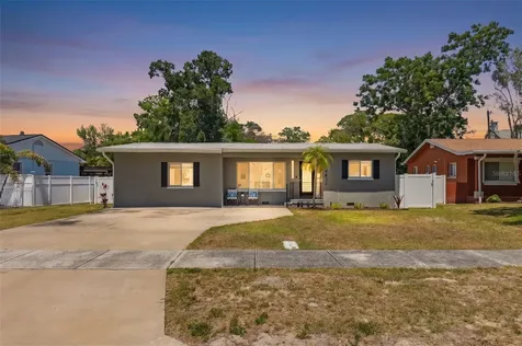 4832 5th Street S St Petersburg FL 33705