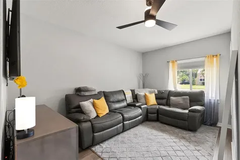 4832 5th Street S St Petersburg FL 33705