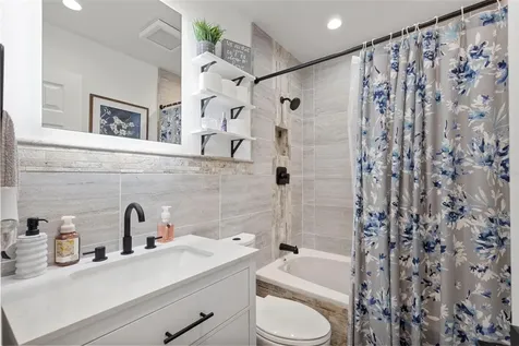 4832 5th Street S St Petersburg FL 33705