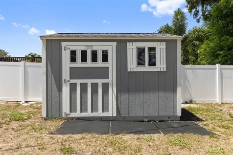 4832 5th Street S St Petersburg FL 33705