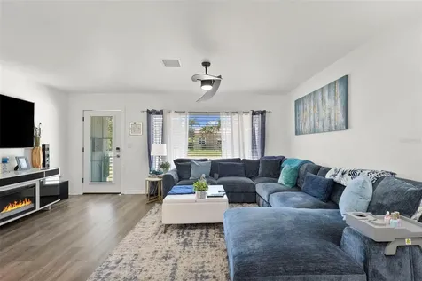 4832 5th Street S St Petersburg FL 33705