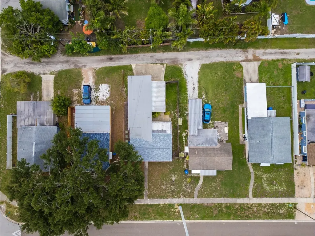 679 71st Ave North Avenue N St Petersburg FL 33702