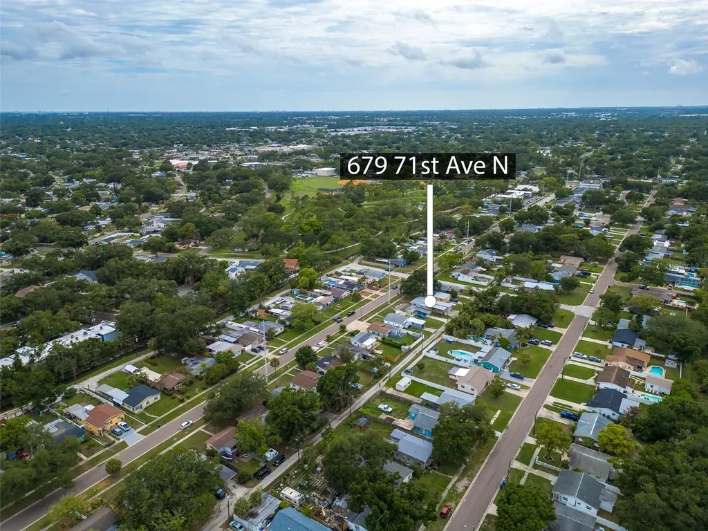 679 71st Ave North Avenue N St Petersburg FL 33702