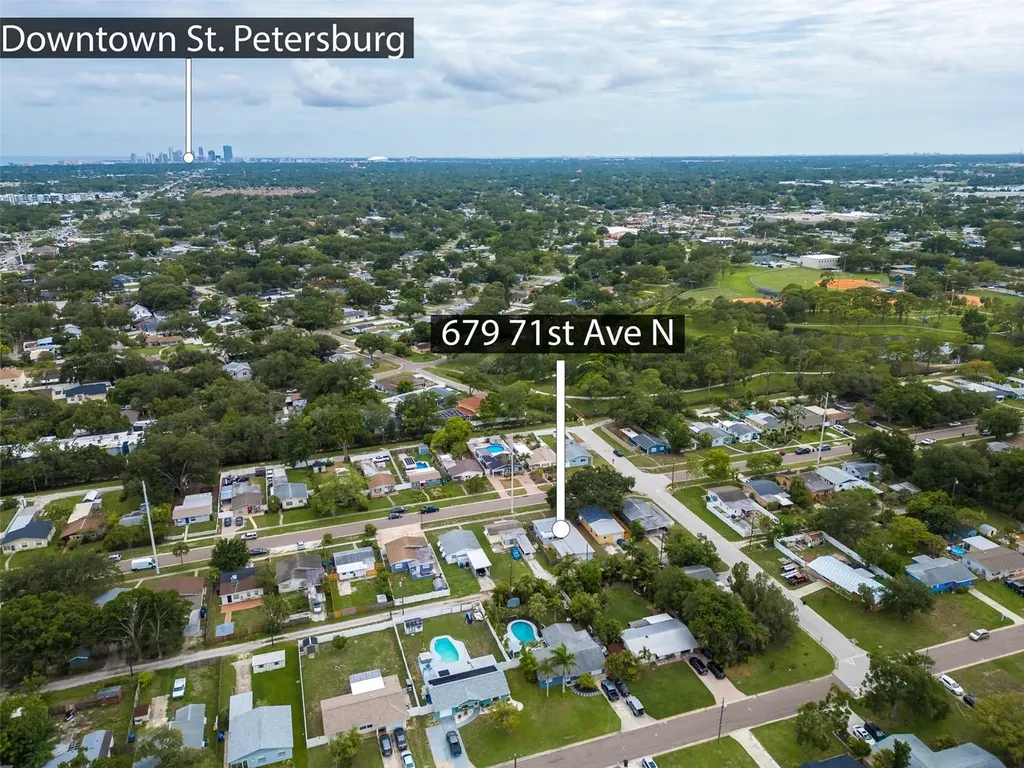 679 71st Ave North Avenue N St Petersburg FL 33702