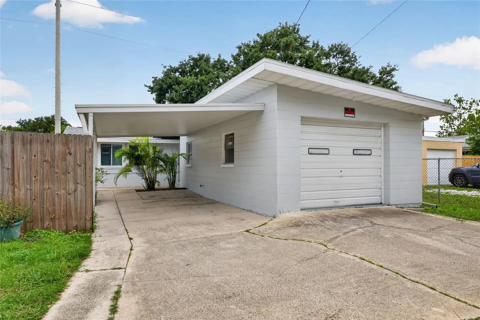 679 71st Ave North Avenue N St Petersburg FL 33702