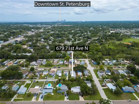 679 71st Ave North Avenue N St Petersburg FL 33702