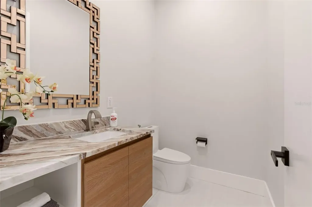 9889 Lake Georgia Drive Orlando FL 32817