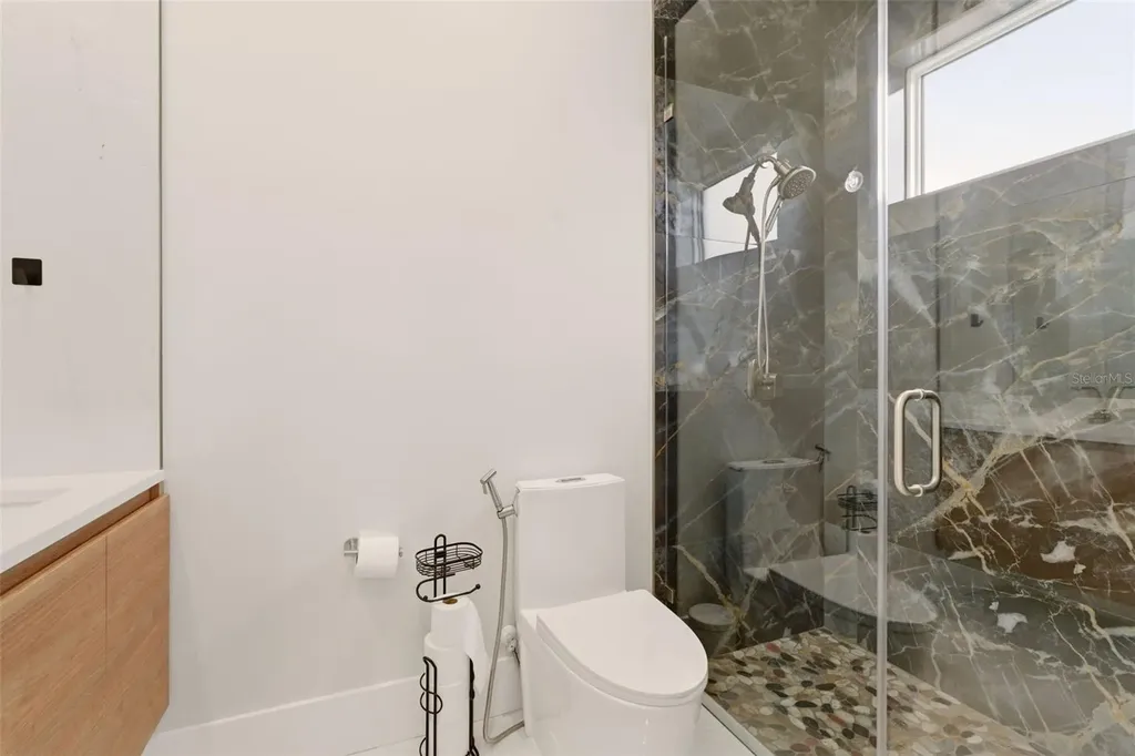 9889 Lake Georgia Drive Orlando FL 32817