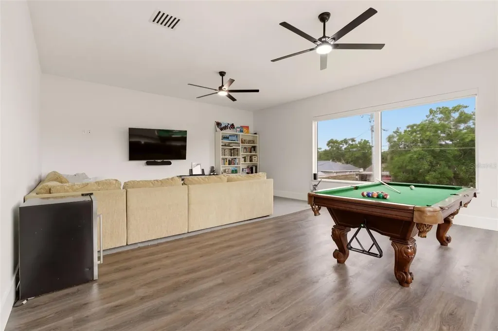 9889 Lake Georgia Drive Orlando FL 32817