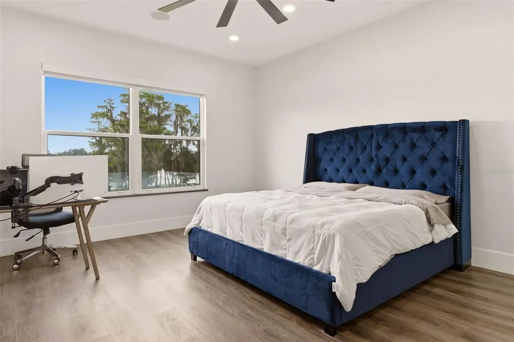 9889 Lake Georgia Drive Orlando FL 32817