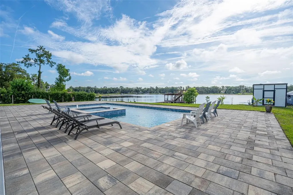 9889 Lake Georgia Drive Orlando FL 32817