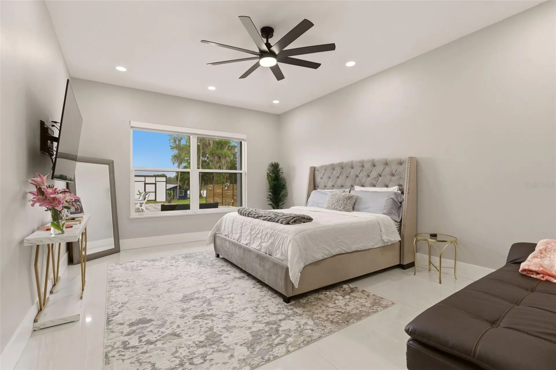 9889 Lake Georgia Drive Orlando FL 32817