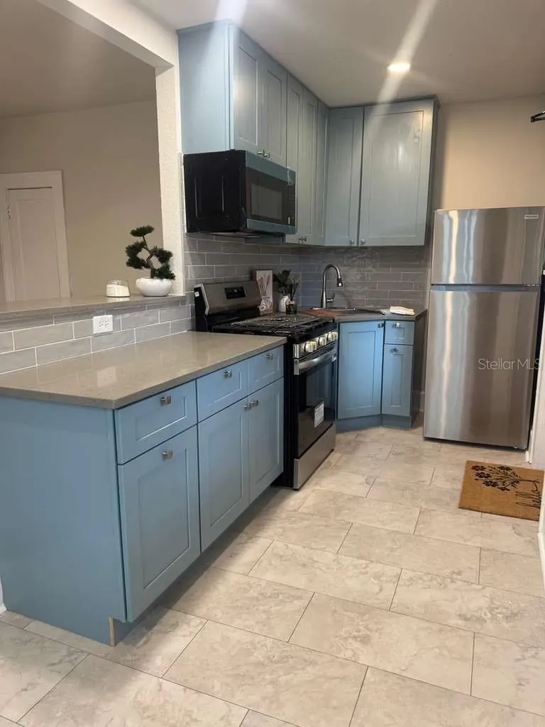 824 6th Street N St Petersburg FL 33701