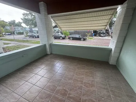 824 6th Street N St Petersburg FL 33701