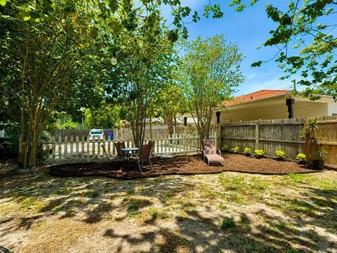 824 6th Street N St Petersburg FL 33701