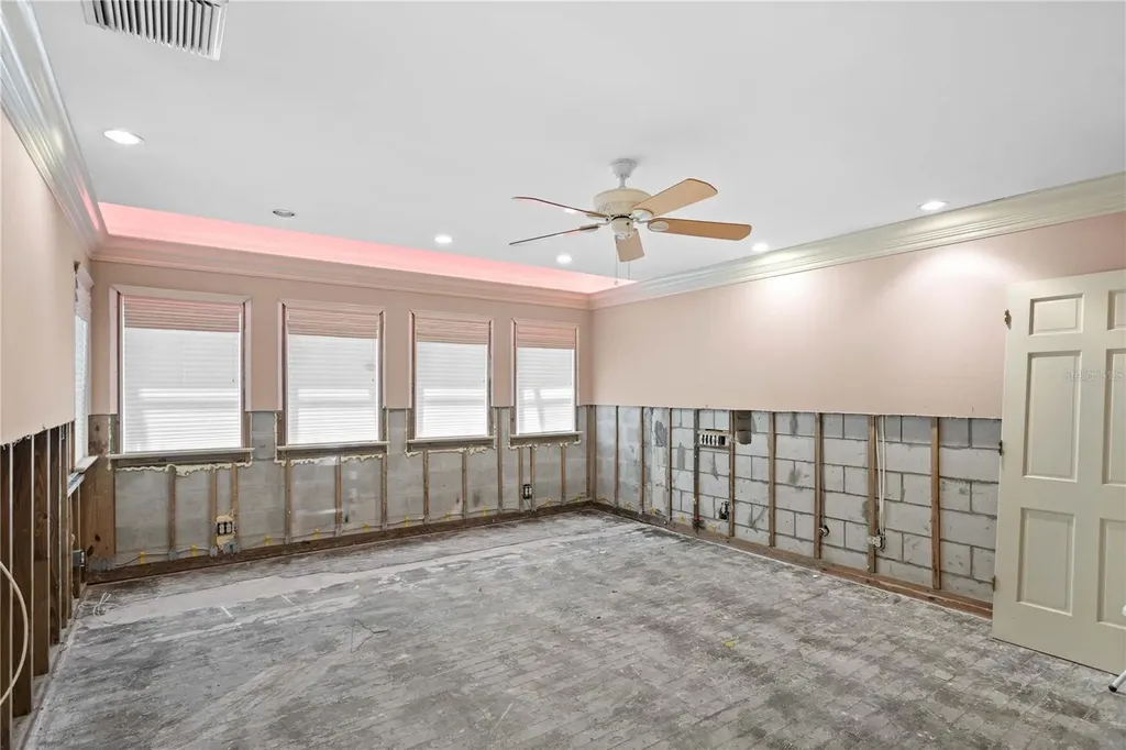 207 S Sherrill Street Tampa FL 33609